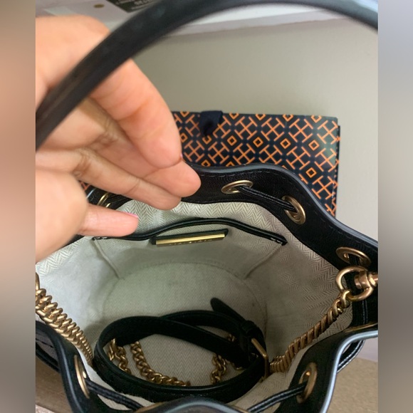 Tory Burch Black Quilted Bucket Bag - Picture 7 of 11